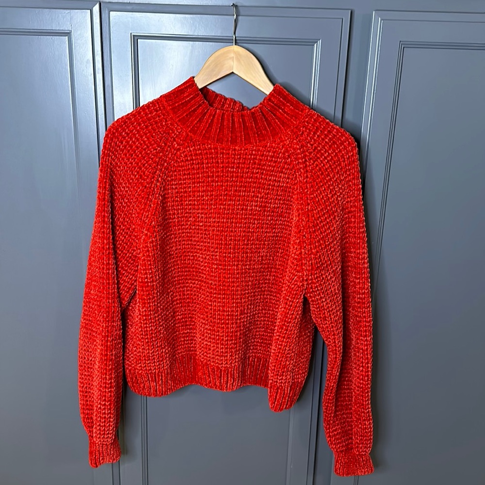 H&M Red Chenille Sweater Size L